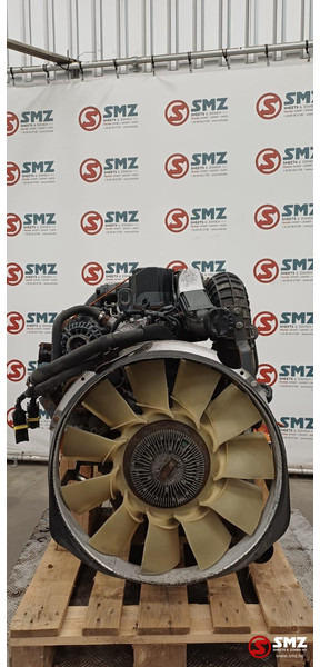 Renault Occ motor DXI5 158kw Renault - Motor - Teherautó: 3 kép. Renault Occ motor DXI5 158kw Renault - Motor - Teherautó: 3 kép.