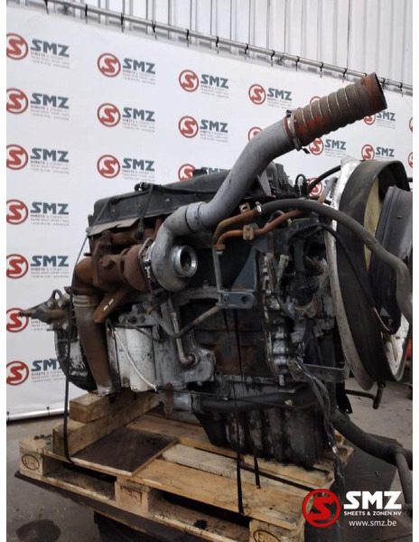 Renault Occ motor Renault 420pk DCI11C+J01 - Motor - Teherautó: 2 kép. Renault Occ motor Renault 420pk DCI11C+J01 - Motor - Teherautó: 2 kép.