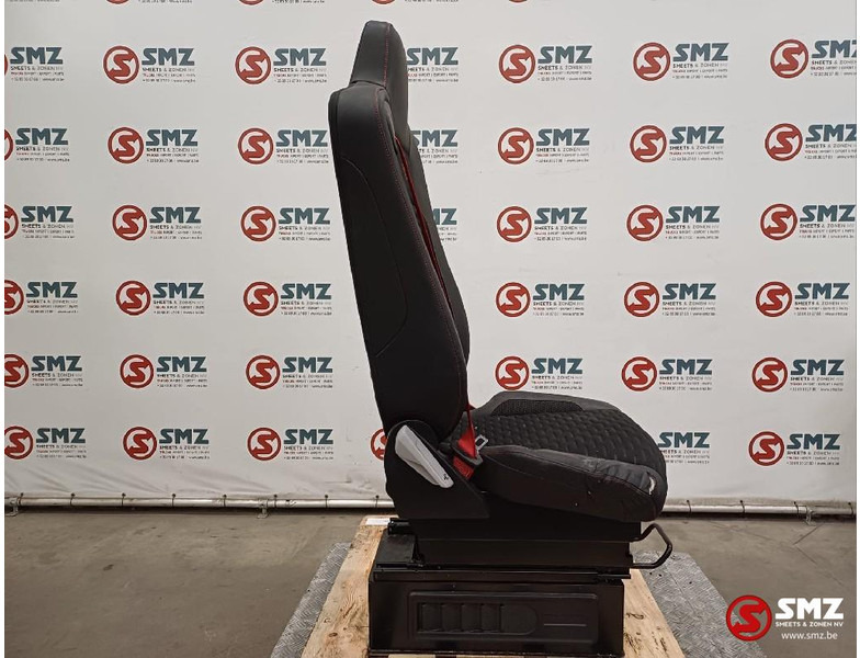 Renault Occ passagiersstoel Renault - Fülke és belső tér - Teherautó: 4 kép. Renault Occ passagiersstoel Renault - Fülke és belső tér - Teherautó: 4 kép.