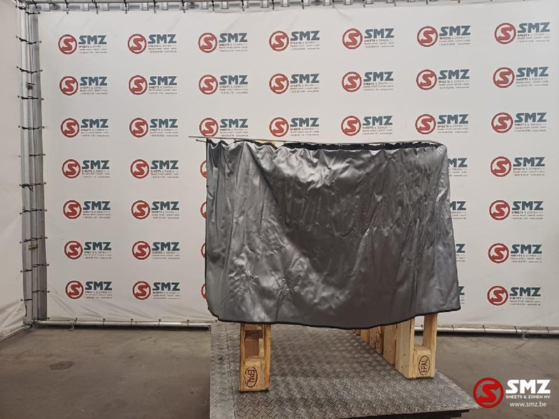 Renault Occ set gordijnen Renault - Fülke és belső tér - Teherautó: 1 kép. Renault Occ set gordijnen Renault - Fülke és belső tér - Teherautó: 1 kép.