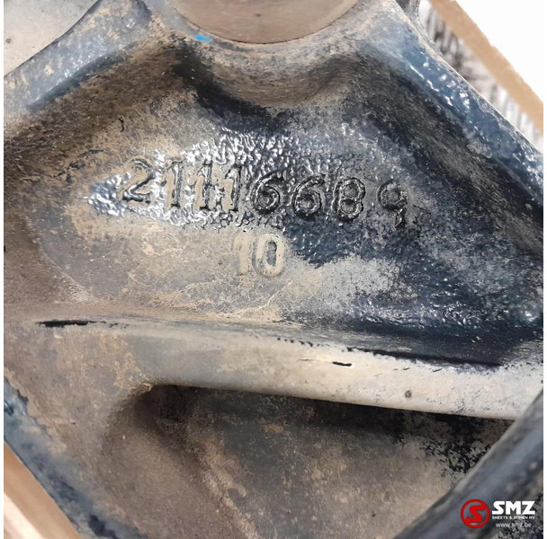 Keret/ Alváz - Teherautó Renault Occ voorbumperbeugel links Renault: 6 kép. Keret/ Alváz - Teherautó Renault Occ voorbumperbeugel links Renault: 6 kép.