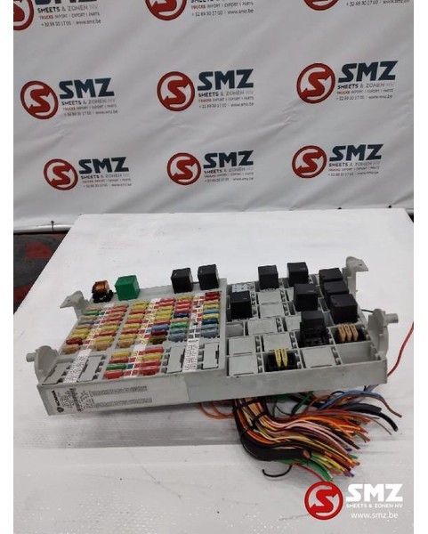 Scania Occ Zekeringskast Scania R - Biztosíték - Teherautó: 1 kép. Scania Occ Zekeringskast Scania R - Biztosíték - Teherautó: 1 kép.