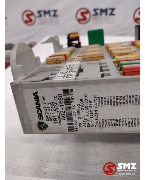 Scania Occ Zekeringskast Scania R - Biztosíték - Teherautó: 3 kép. Scania Occ Zekeringskast Scania R - Biztosíték - Teherautó: 3 kép.