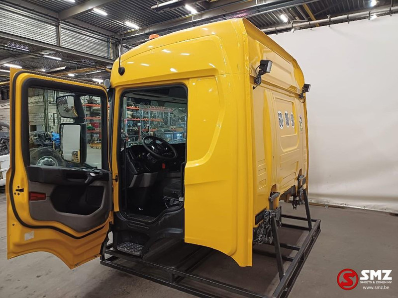 Scania Occ cabine Scania G-serie NextGen XT CG17 - Fülke és belső tér - Teherautó: 3 kép. Scania Occ cabine Scania G-serie NextGen XT CG17 - Fülke és belső tér - Teherautó: 3 kép.