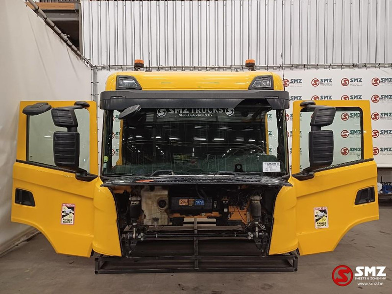 Scania Occ cabine Scania G-serie NextGen XT CG17 - Fülke és belső tér - Teherautó: 2 kép. Scania Occ cabine Scania G-serie NextGen XT CG17 - Fülke és belső tér - Teherautó: 2 kép.
