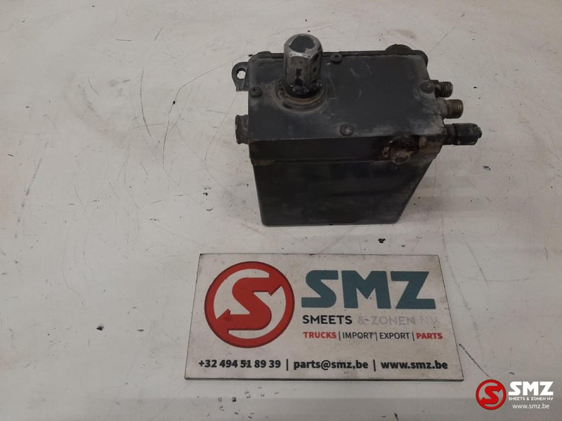 Scania Occ cabinekantelpomp Scania - Keret/ Alváz - Teherautó: 1 kép. Scania Occ cabinekantelpomp Scania - Keret/ Alváz - Teherautó: 1 kép.