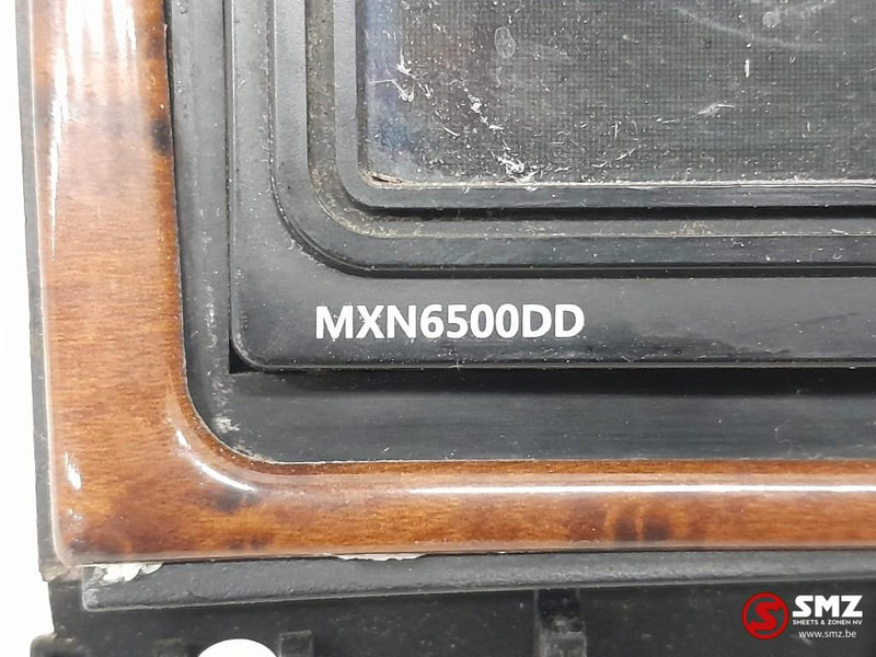 Scania Occ camerasysteem 6,5" MXN6500DD Scania - Elektromos rendszer - Teherautó: 5 kép. Scania Occ camerasysteem 6,5" MXN6500DD Scania - Elektromos rendszer - Teherautó: 5 kép.