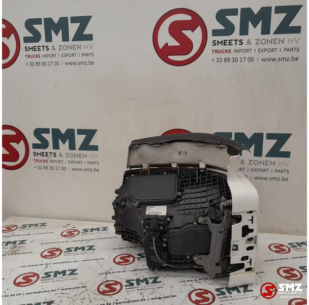 Scania Occ koplamp rechts Scania - Fényszóró - Teherautó: 2 kép. Scania Occ koplamp rechts Scania - Fényszóró - Teherautó: 2 kép.