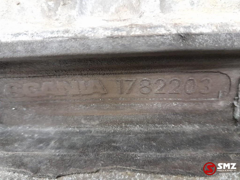 Scania Occ set motorsteunen Scania - Motortartó bak - Teherautó: 3 kép. Scania Occ set motorsteunen Scania - Motortartó bak - Teherautó: 3 kép.