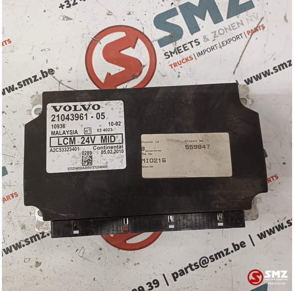 Volvo Occ ECU LCM regeleenheid Volvo - ECU - Teherautó: 1 kép. Volvo Occ ECU LCM regeleenheid Volvo - ECU - Teherautó: 1 kép.