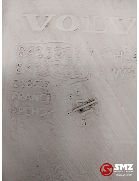 Volvo Occ ruitenwisservloeistoftank Volvo FH 84092257 - Ablaktörlő - Teherautó: 3 kép. Volvo Occ ruitenwisservloeistoftank Volvo FH 84092257 - Ablaktörlő - Teherautó: 3 kép.