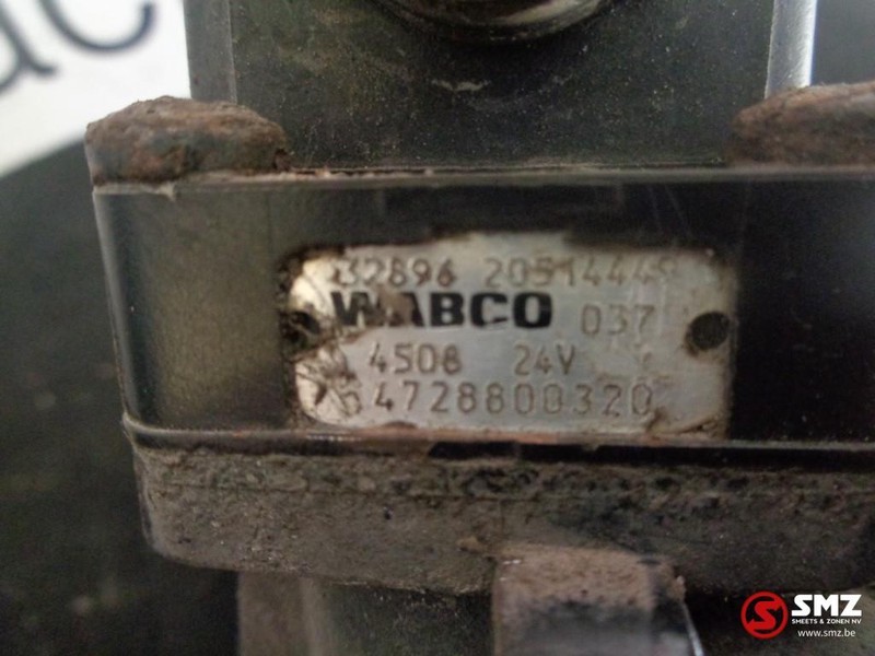 Wabco Occ luchtventiel 4728800320 - Fék alkatrészek - Teherautó: 3 kép. Wabco Occ luchtventiel 4728800320 - Fék alkatrészek - Teherautó: 3 kép.