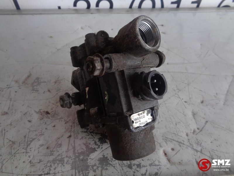 Wabco Occ wabco abs modulator - Fékszelep - Teherautó: 2 kép. Wabco Occ wabco abs modulator - Fékszelep - Teherautó: 2 kép.