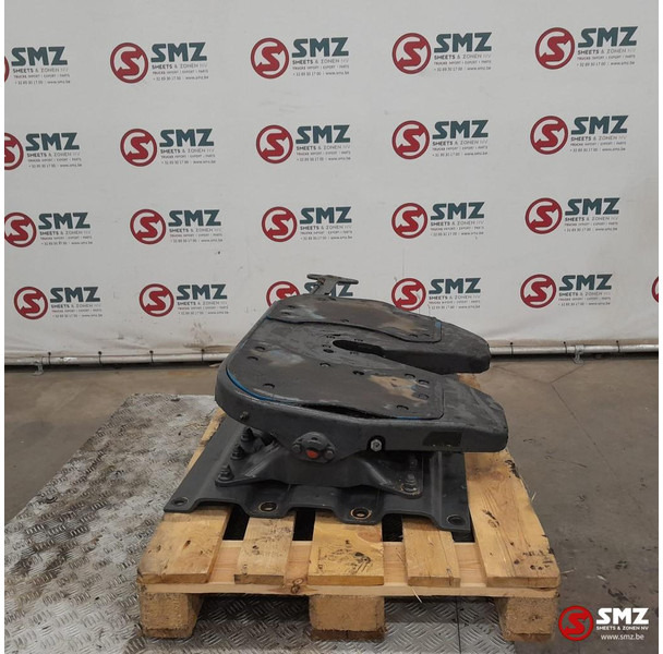 Jost Occ koppelschotel JSK37C + montageplaat Jost - Nyereg - Teherautó: 4 kép. Jost Occ koppelschotel JSK37C + montageplaat Jost - Nyereg - Teherautó: 4 kép.