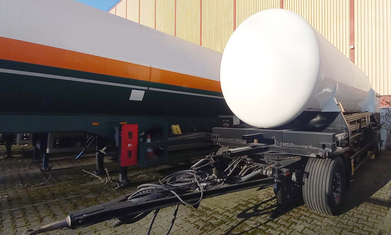 GOFA Tank trailer for oxygen, nitrogen, argon, gas, cryogenic - Tartályos félpótkocsi: 2 kép. GOFA Tank trailer for oxygen, nitrogen, argon, gas, cryogenic - Tartályos félpótkocsi: 2 kép.