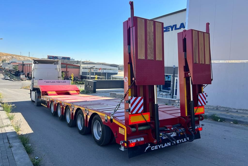 CEYLAN 3 AXLES STANDART & EXTENDABLE LOWBED - Félpótkocsi mélybölcsős: 1 kép. CEYLAN 3 AXLES STANDART & EXTENDABLE LOWBED - Félpótkocsi mélybölcsős: 1 kép.