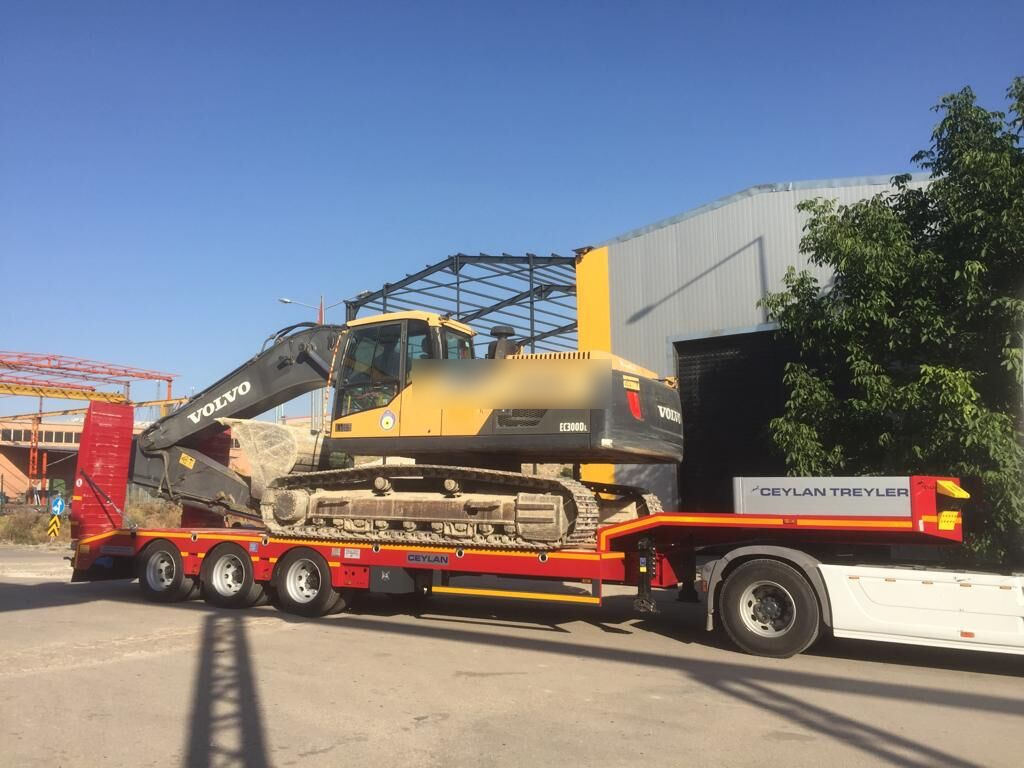CEYLAN 3 AXLES STANDART & EXTENDABLE LOWBED - Félpótkocsi mélybölcsős: 5 kép. CEYLAN 3 AXLES STANDART & EXTENDABLE LOWBED - Félpótkocsi mélybölcsős: 5 kép.