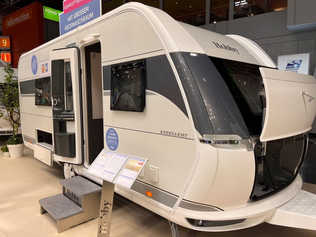 EXCELLENT 495 WFB - Lakókocsi: 5 kép. EXCELLENT 495 WFB - Lakókocsi: 5 kép.