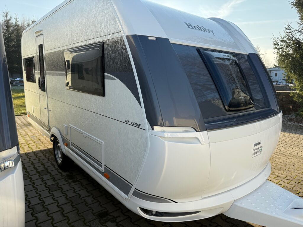 HOBBY DE LUXE 460 UFe 2025 - Lakókocsi: 3 kép. HOBBY DE LUXE 460 UFe 2025 - Lakókocsi: 3 kép.