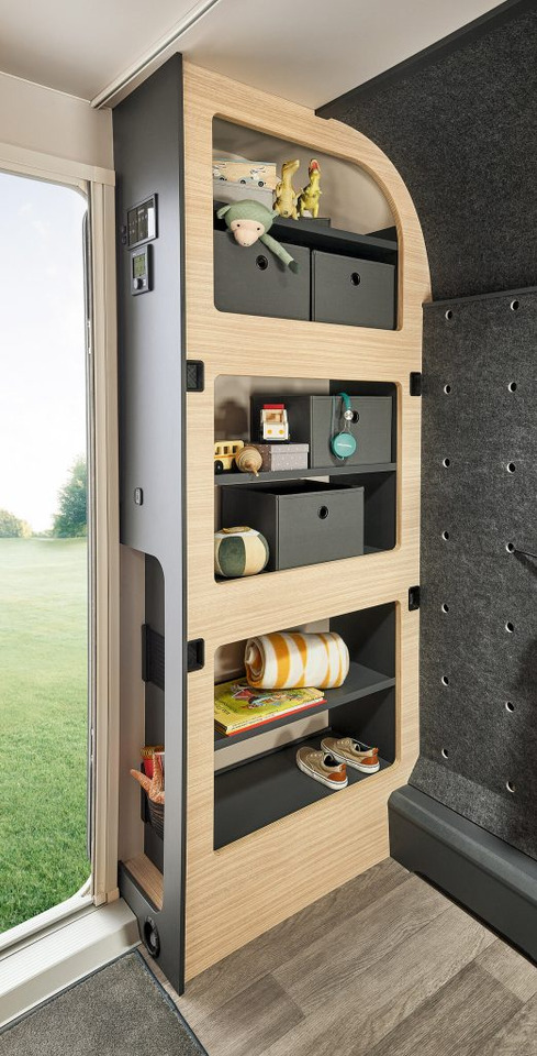 Lakókocsi Hobby MAXIA 595 KML: 6 kép. Lakókocsi Hobby MAXIA 595 KML: 6 kép.