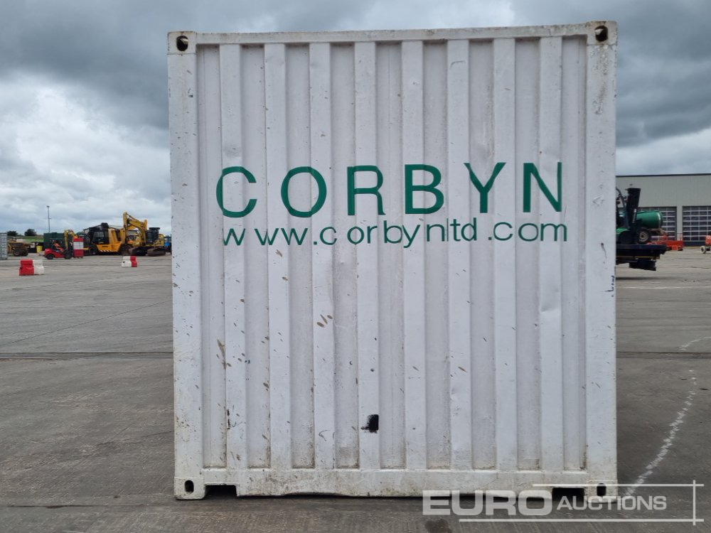 10' x 8' Container & Contents - Tengeri konténer: 5 kép. 10' x 8' Container & Contents - Tengeri konténer: 5 kép.