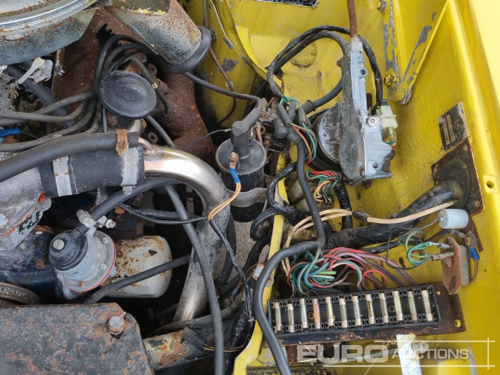 Autó 1974 Reliant SCIMITAR GTE OVERDRIVE: 15 kép.