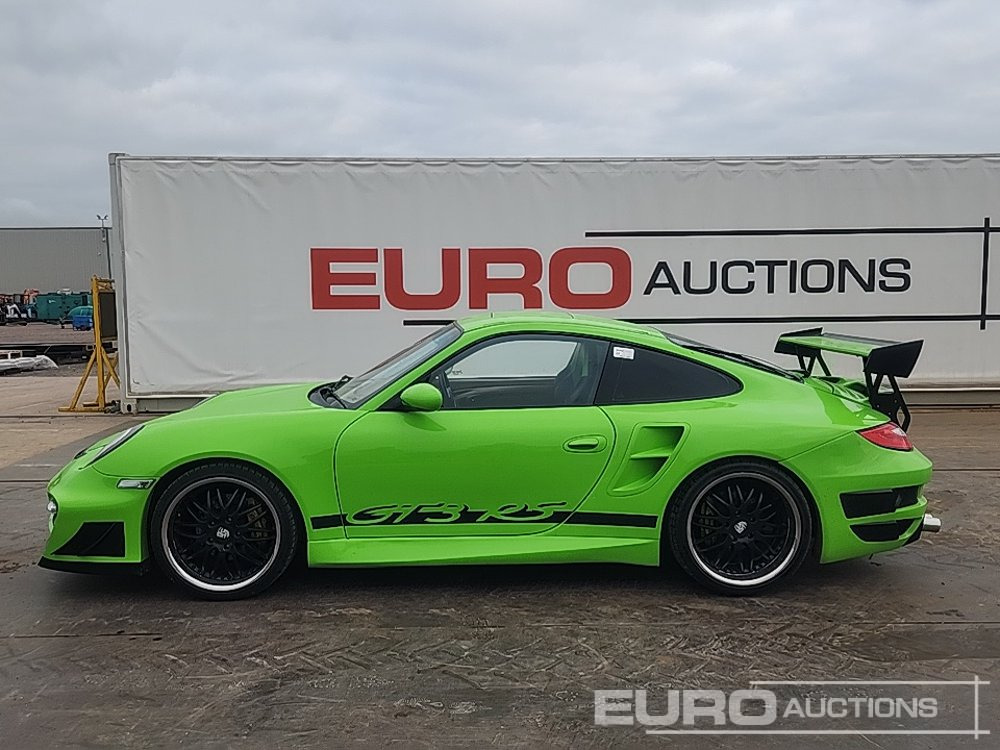 2001 Porsche Carrera 911 - Autó: 2 kép. 2001 Porsche Carrera 911 - Autó: 2 kép.