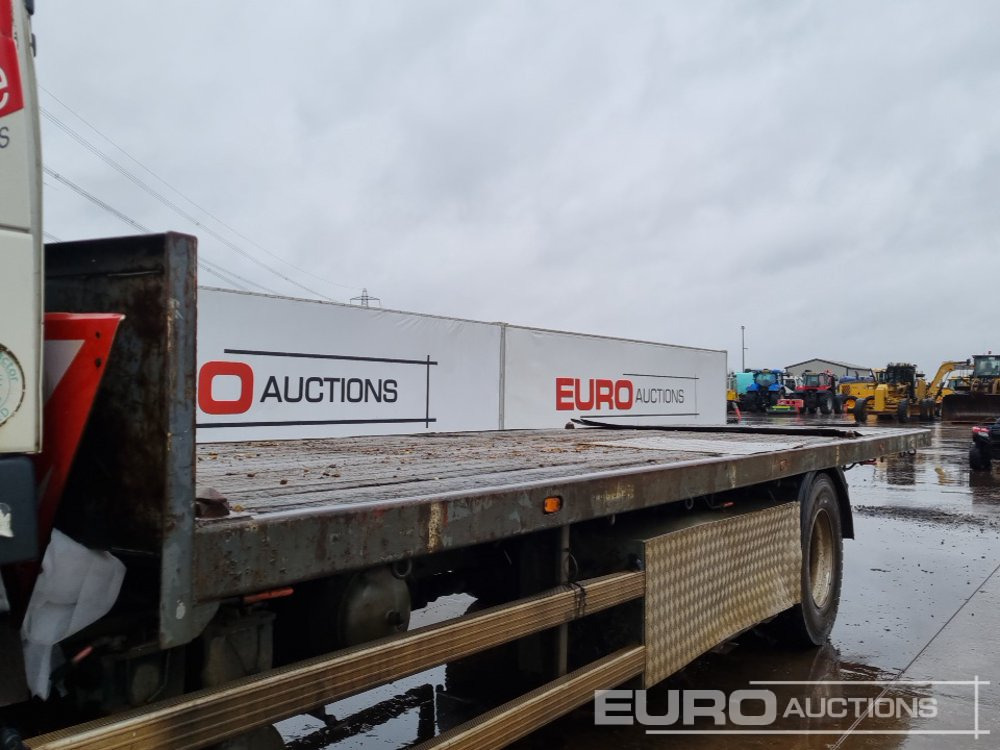 Platós teherautó 2001 Volvo FM12: 15 kép.