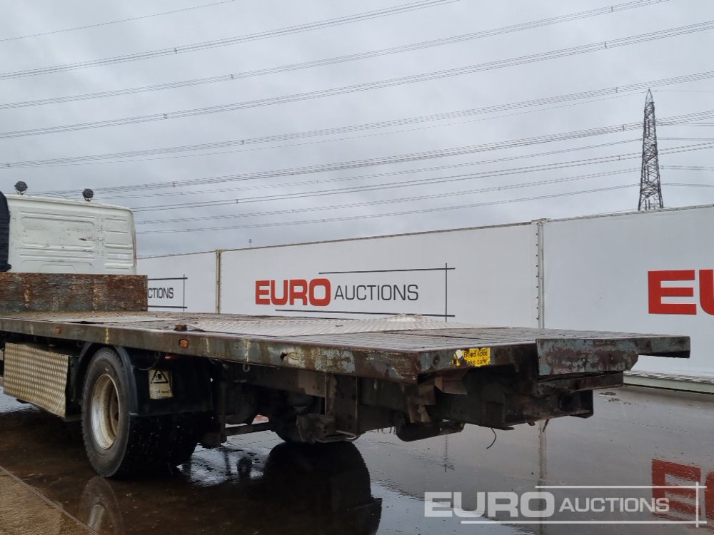 Platós teherautó 2001 Volvo FM12: 16 kép.