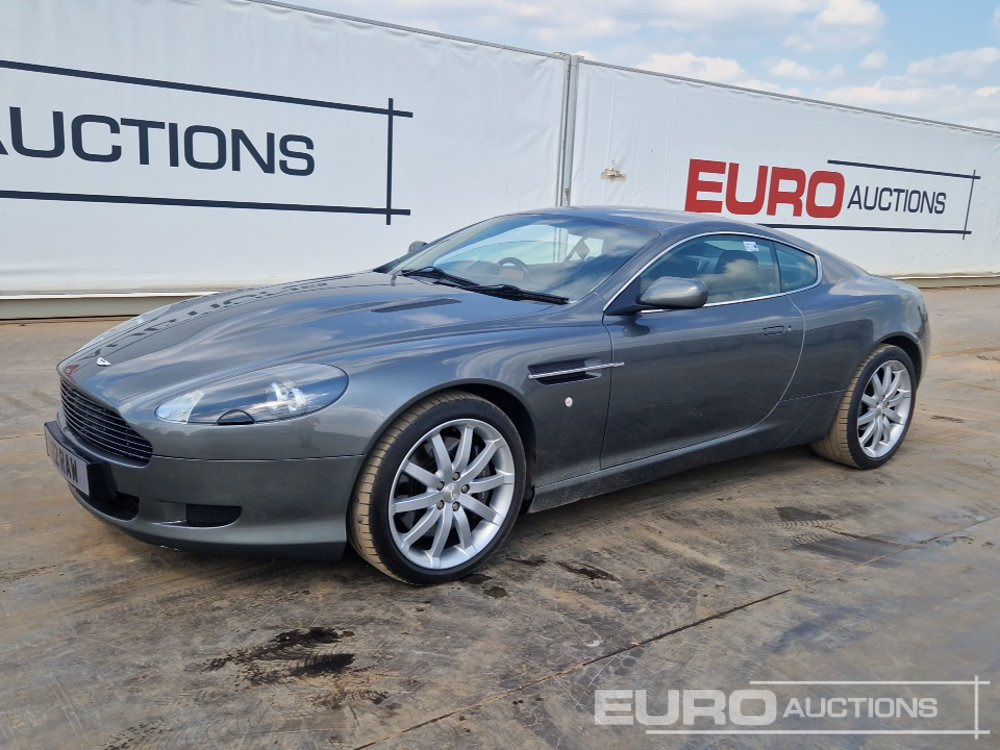 2004 Aston Martin DB9 - Autó: 1 kép. 2004 Aston Martin DB9 - Autó: 1 kép.