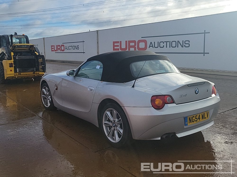 2004 BMW Z4 - Autó: 3 kép. 2004 BMW Z4 - Autó: 3 kép.