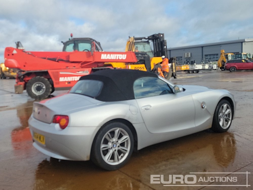 2004 BMW Z4 - Autó: 5 kép. 2004 BMW Z4 - Autó: 5 kép.