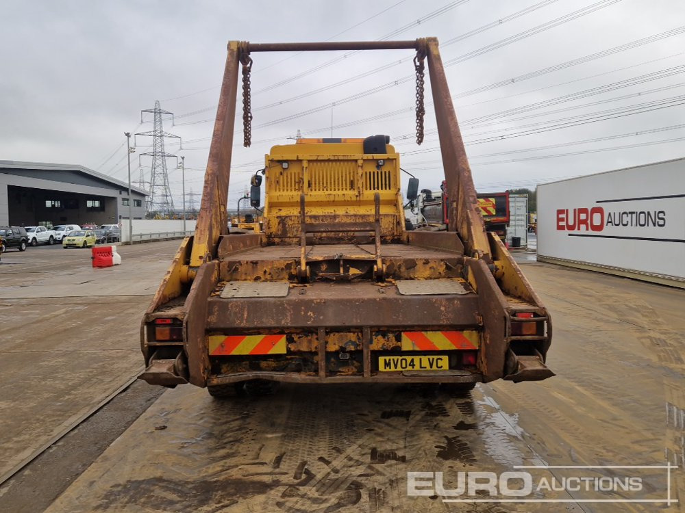 2004 DAF 55.220 - Konténerszállító: 4 kép. 2004 DAF 55.220 - Konténerszállító: 4 kép.