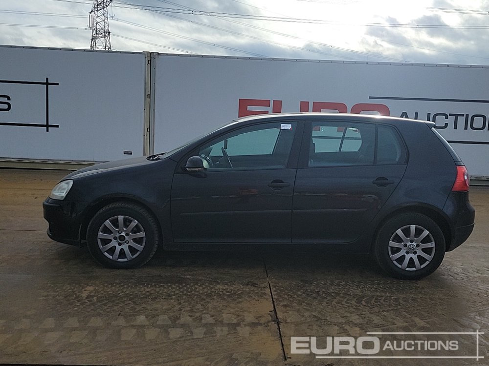 2004 Volkswagen Golf 1.6 - Autó: 2 kép. 2004 Volkswagen Golf 1.6 - Autó: 2 kép.