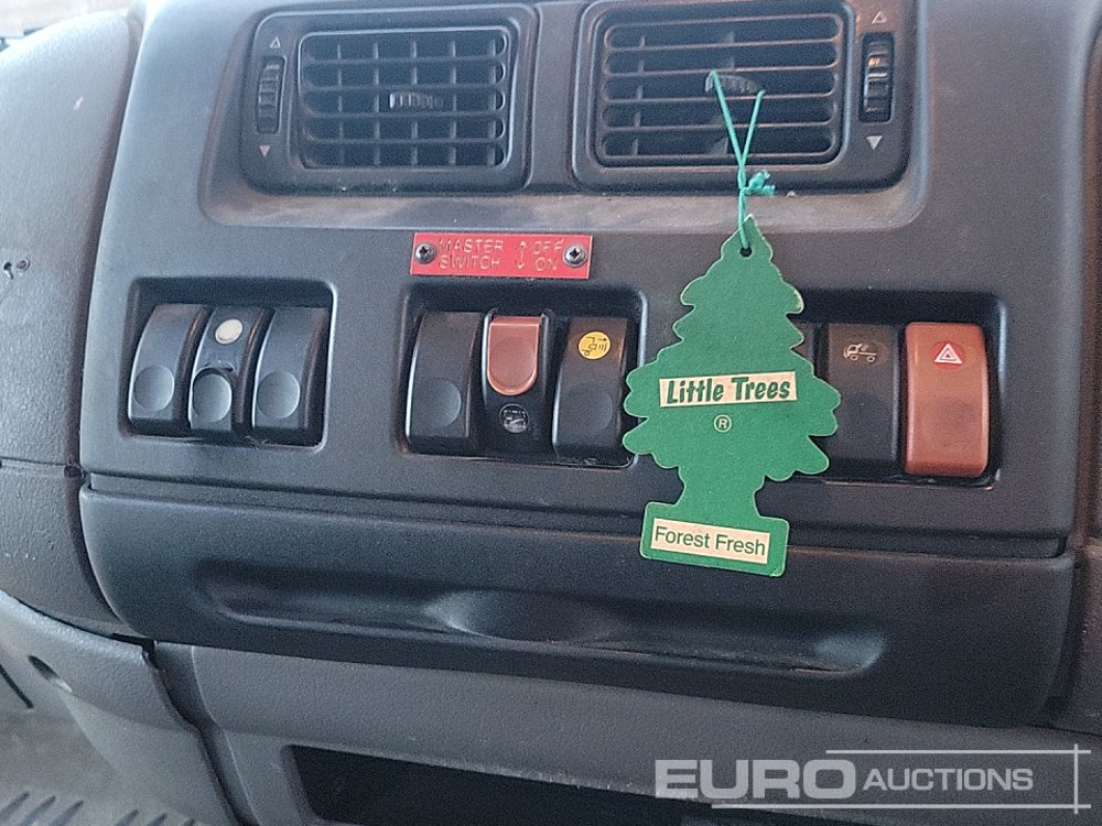 Tartályos teherautó 2005 DAF LF: 30 kép.