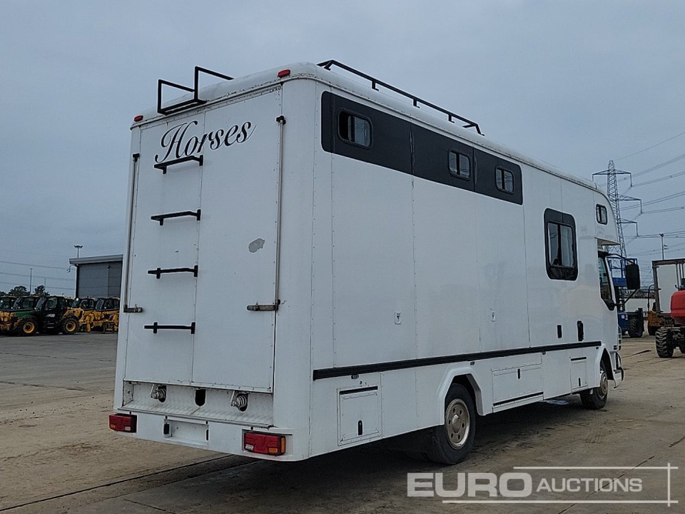 2006 DAF LF45.150 - Állatszállító teherautó: 5 kép. 2006 DAF LF45.150 - Állatszállító teherautó: 5 kép.