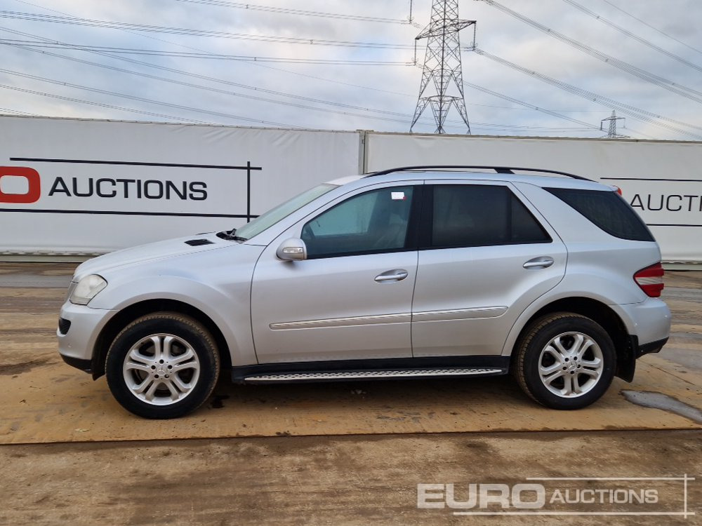 2006 Mercedes ML320 CDI - Terepjáró/ SUV: 2 kép. 2006 Mercedes ML320 CDI - Terepjáró/ SUV: 2 kép.