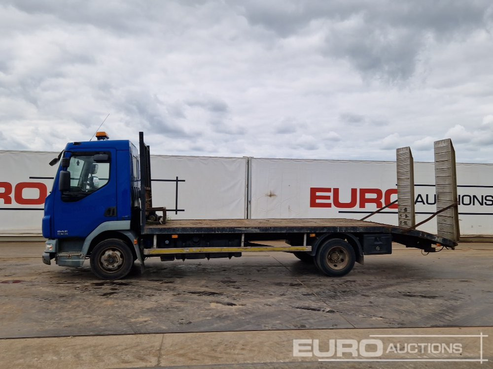 2007 DAF LF45.160 - Platós teherautó: 2 kép. 2007 DAF LF45.160 - Platós teherautó: 2 kép.