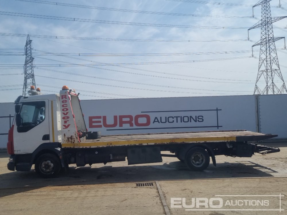 2007 DAF LF45 - Vontató: 2 kép. 2007 DAF LF45 - Vontató: 2 kép.