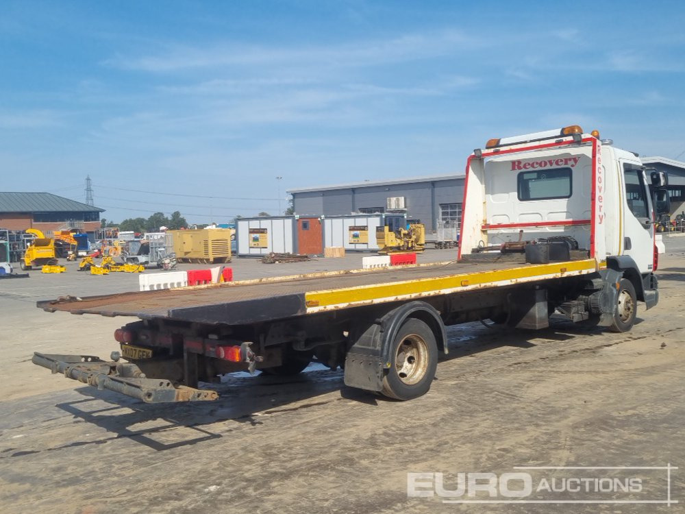 2007 DAF LF45 - Vontató: 5 kép. 2007 DAF LF45 - Vontató: 5 kép.