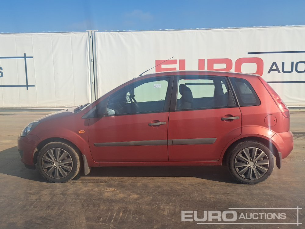2007 Ford Fiesta - Autó: 2 kép. 2007 Ford Fiesta - Autó: 2 kép.