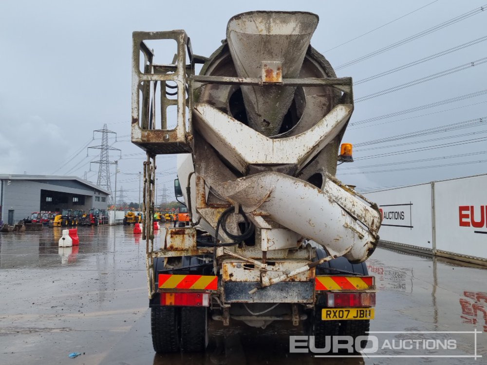 2007 Renault 4x2 Cement Mixer Lorry, Hymix Mixer, A/C (Reg. Docs. & Plating Certificate Available) - Betonmixer: 4 kép. 2007 Renault 4x2 Cement Mixer Lorry, Hymix Mixer, A/C (Reg. Docs. & Plating Certificate Available) - Betonmixer: 4 kép.