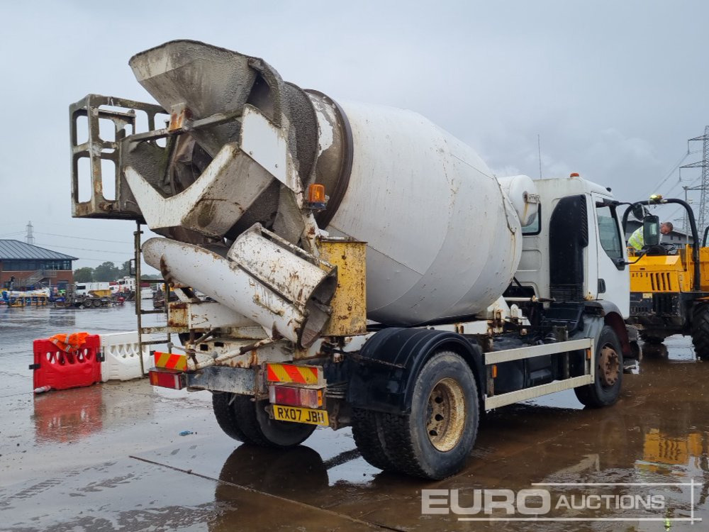 2007 Renault 4x2 Cement Mixer Lorry, Hymix Mixer, A/C (Reg. Docs. & Plating Certificate Available) - Betonmixer: 5 kép. 2007 Renault 4x2 Cement Mixer Lorry, Hymix Mixer, A/C (Reg. Docs. & Plating Certificate Available) - Betonmixer: 5 kép.