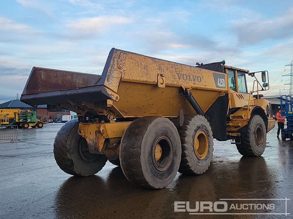 2007 Volvo A25D - Csuklós dömper: 5 kép. 2007 Volvo A25D - Csuklós dömper: 5 kép.