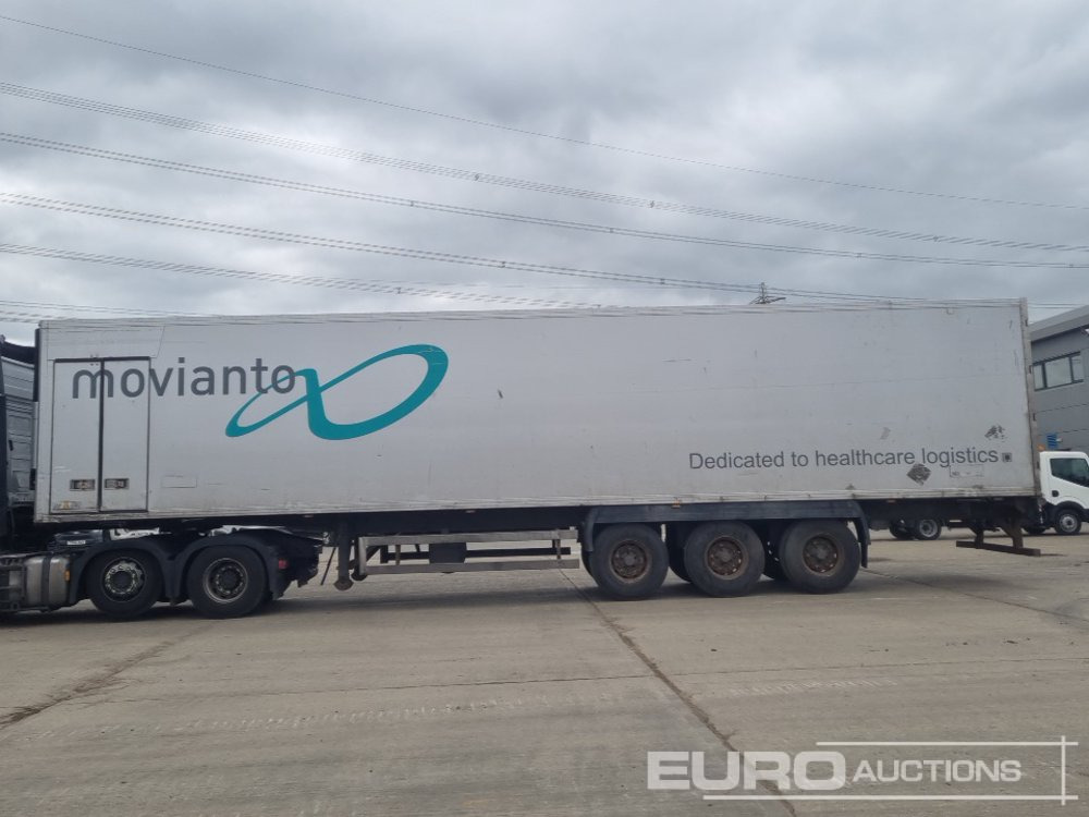 2008 Gray & Adams Tri Axle Refrigeration Trailer - Félpótkocsi hűtős: 2 kép. 2008 Gray & Adams Tri Axle Refrigeration Trailer - Félpótkocsi hűtős: 2 kép.