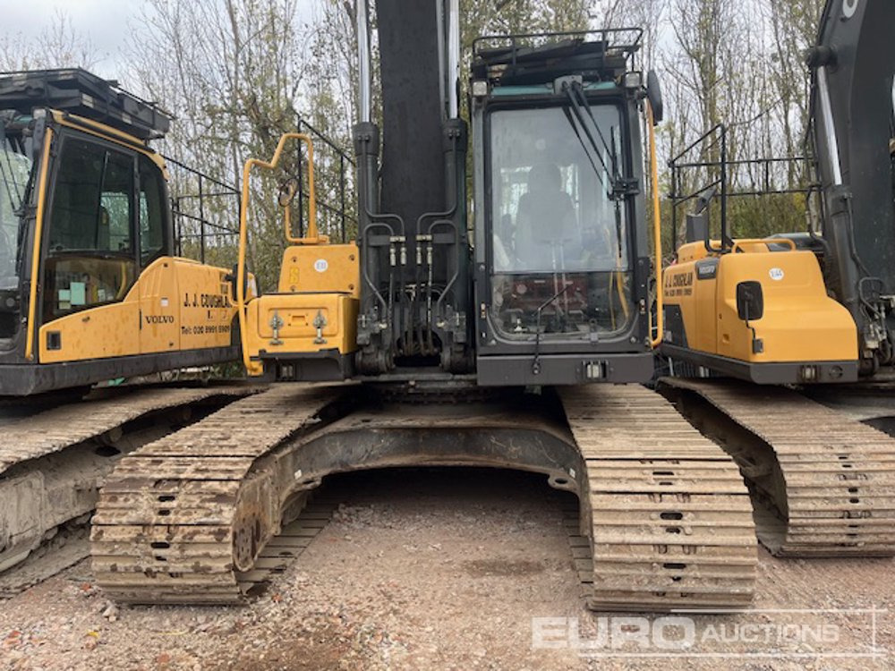 2008 Volvo EC210CL - Lánctalpas kotró: 4 kép. 2008 Volvo EC210CL - Lánctalpas kotró: 4 kép.