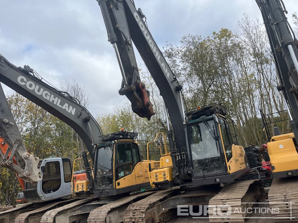 2008 Volvo EC210CL - Lánctalpas kotró: 2 kép. 2008 Volvo EC210CL - Lánctalpas kotró: 2 kép.