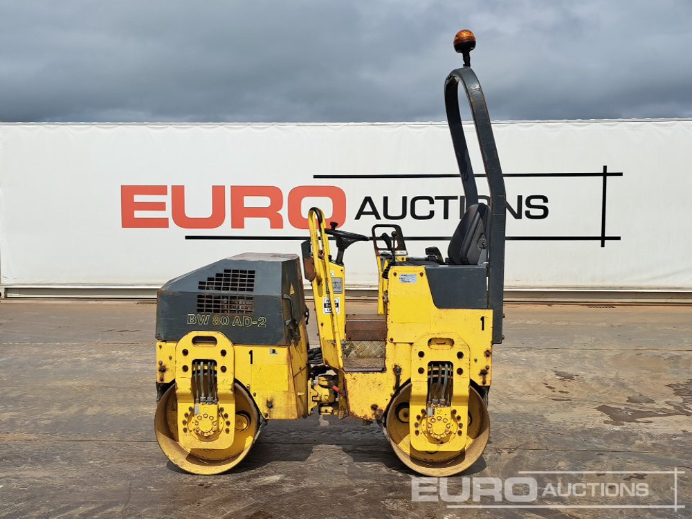 2009 Bomag BW80AD-2 - Henger: 2 kép. 2009 Bomag BW80AD-2 - Henger: 2 kép.