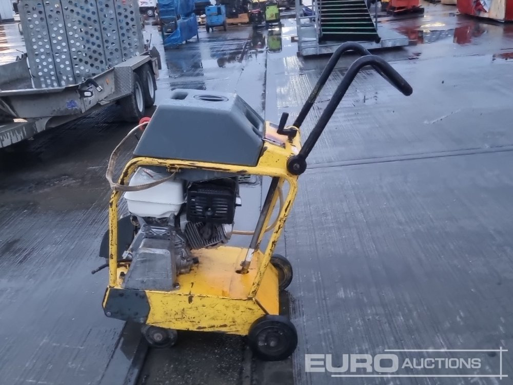 2009 Wacker Neuson BFS 1345ABZ - Aszfaltozó gép: 2 kép. 2009 Wacker Neuson BFS 1345ABZ - Aszfaltozó gép: 2 kép.