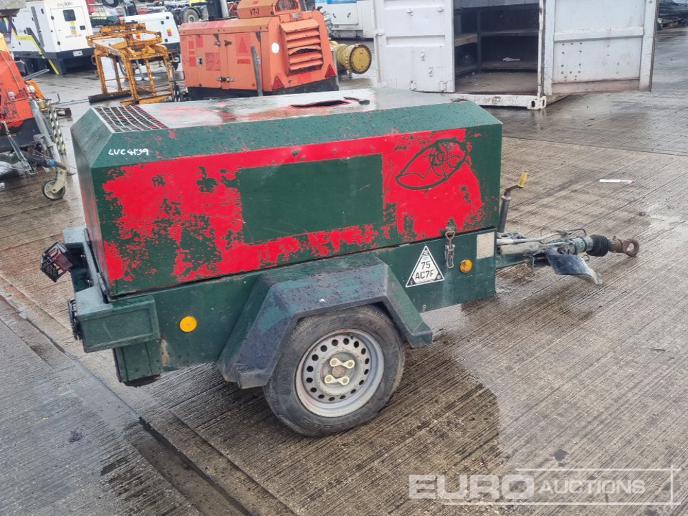 2010 Doosan 726E - Légkompresszor: 5 kép. 2010 Doosan 726E - Légkompresszor: 5 kép.